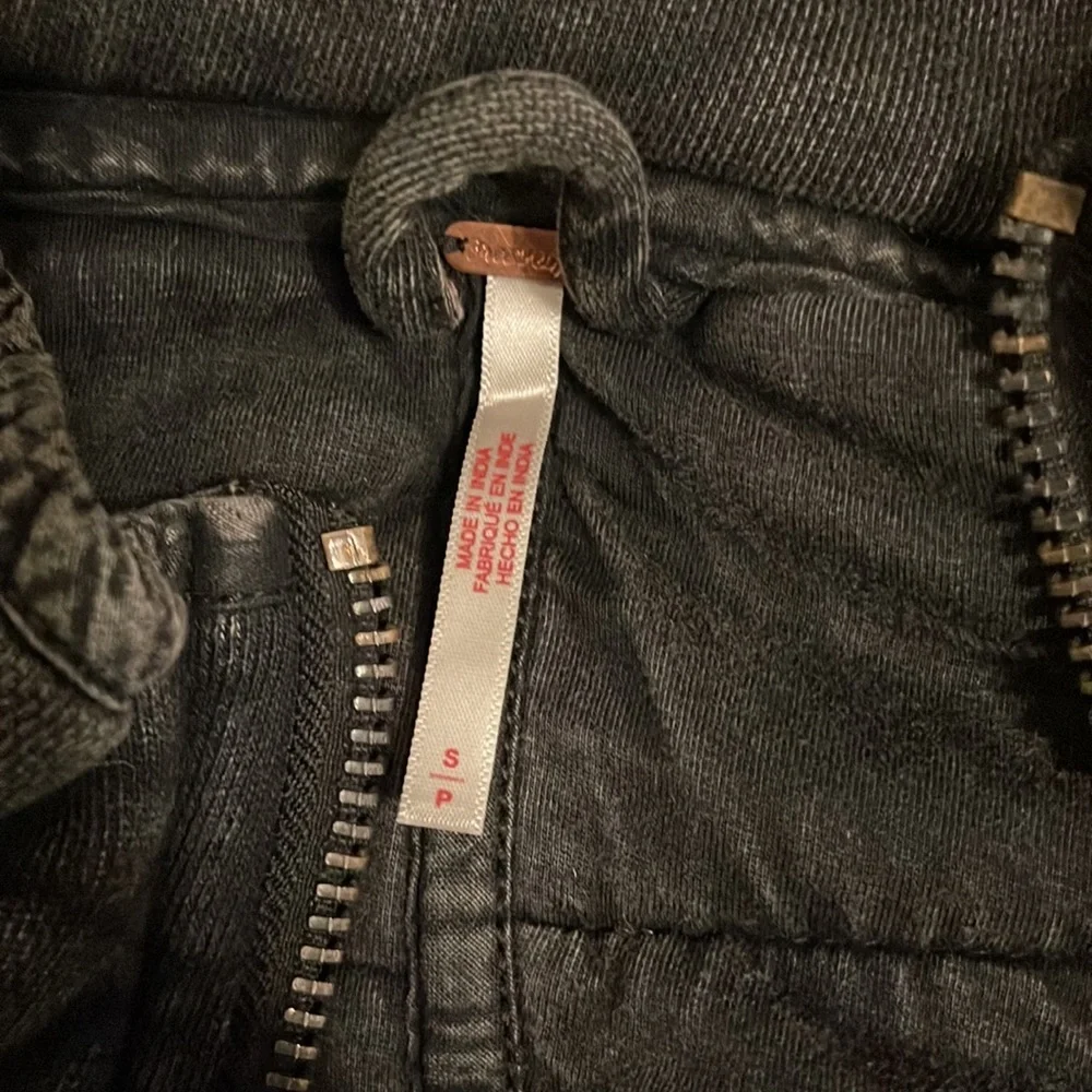 SOLD - FREE PEOPLE Quilted Knit Jacket - Black - Picture 4 of 4